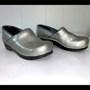 Sanita chrome clogs size 9.5 / 40 women’s